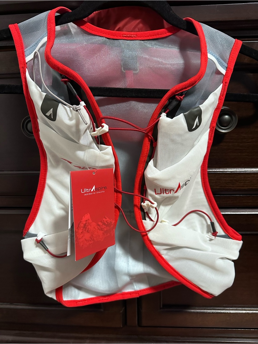 NEW UltraSpire  Bronco Running Vest Size SMALL *NO Water Bottles*